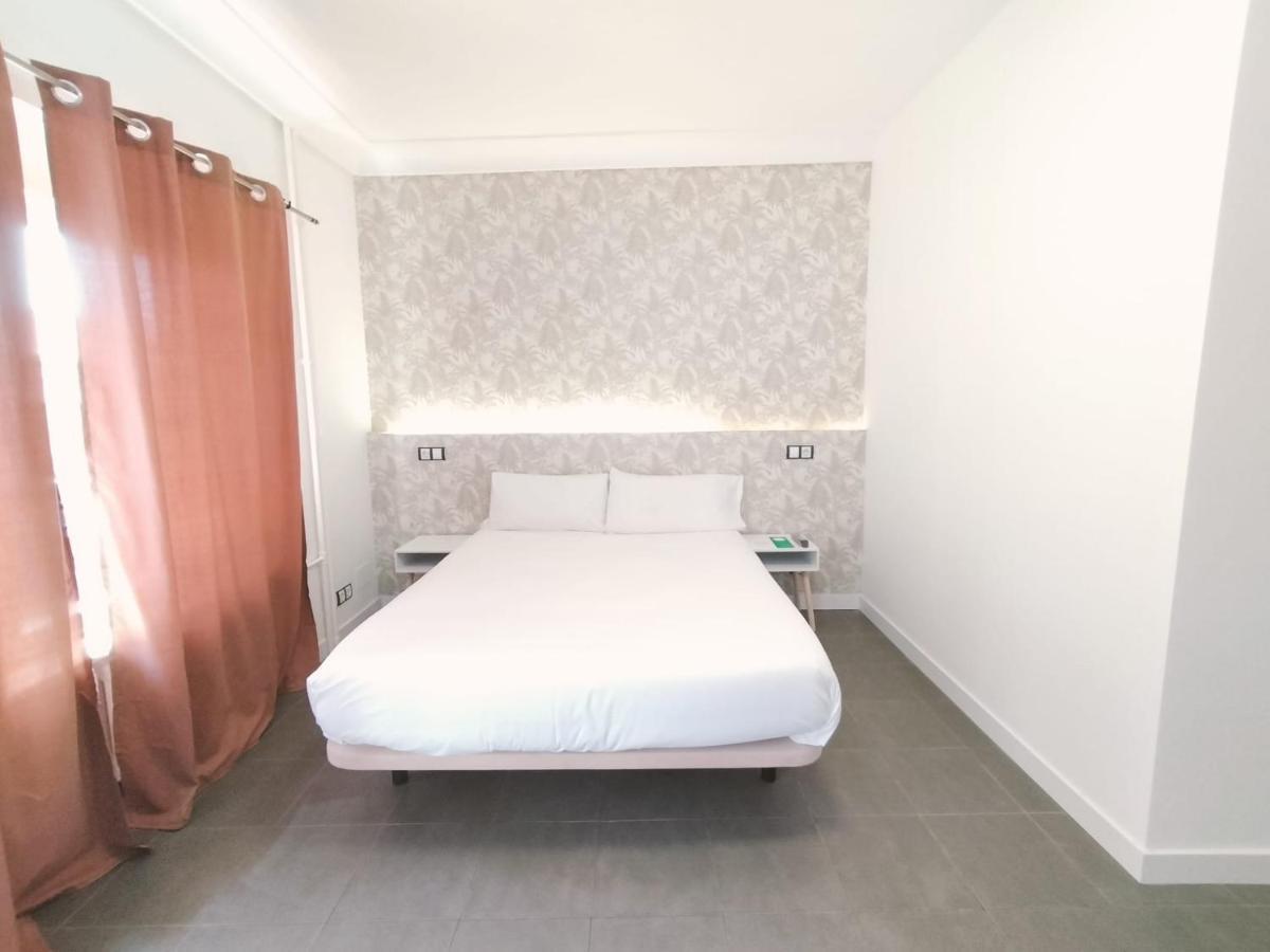 Hostal Gonzala By Gaiarooms Salamanca Eksteriør billede